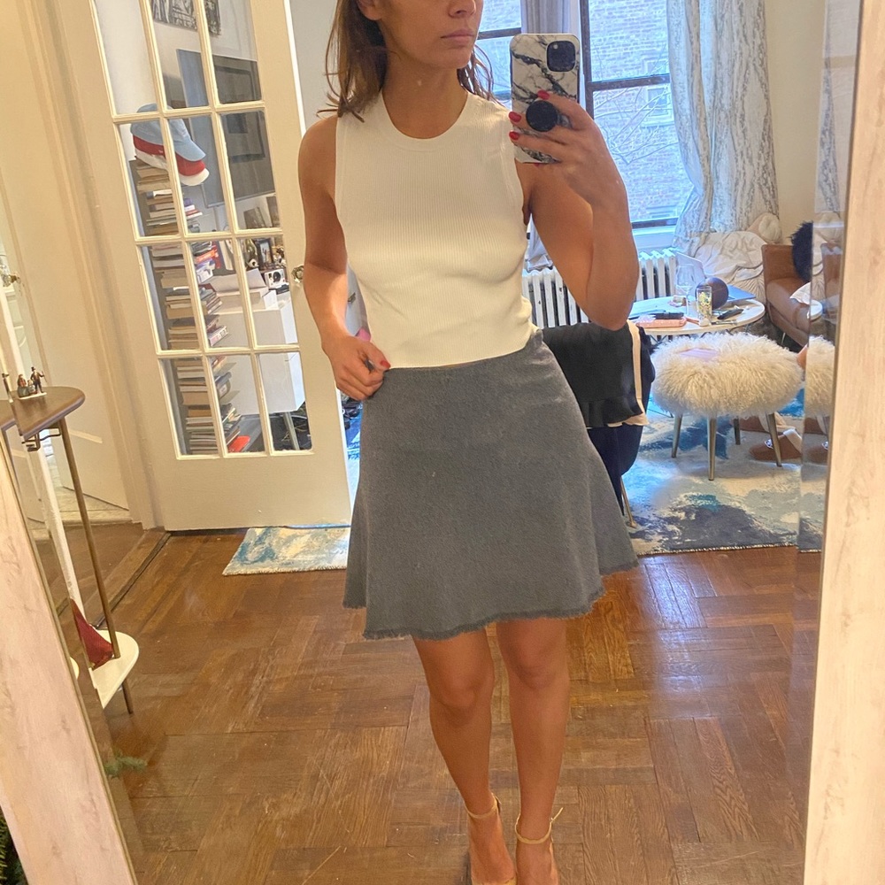 Theory cropped white crepe top